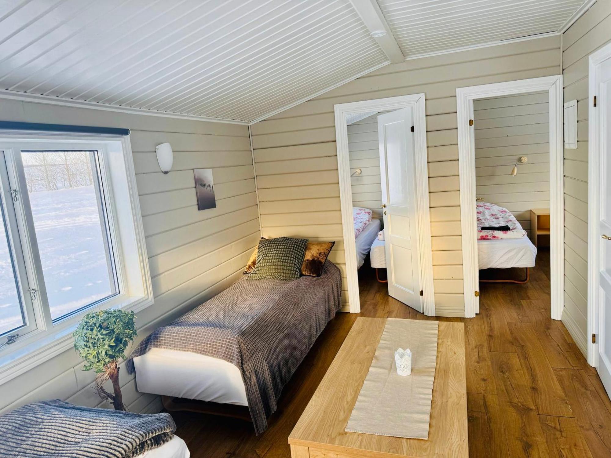 Hellisholar Cottages Хвольсвёдлюр Экстерьер фото