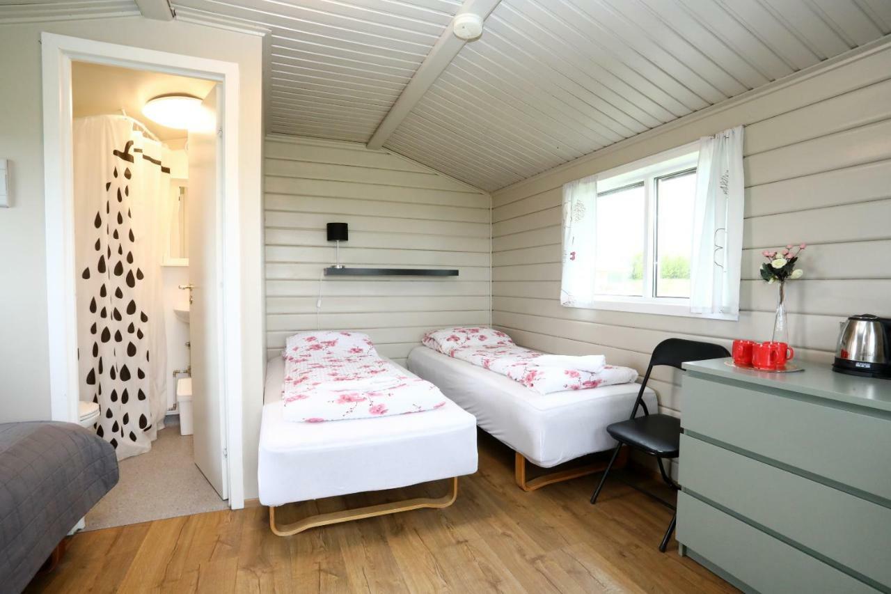 Hellisholar Cottages Хвольсвёдлюр Экстерьер фото