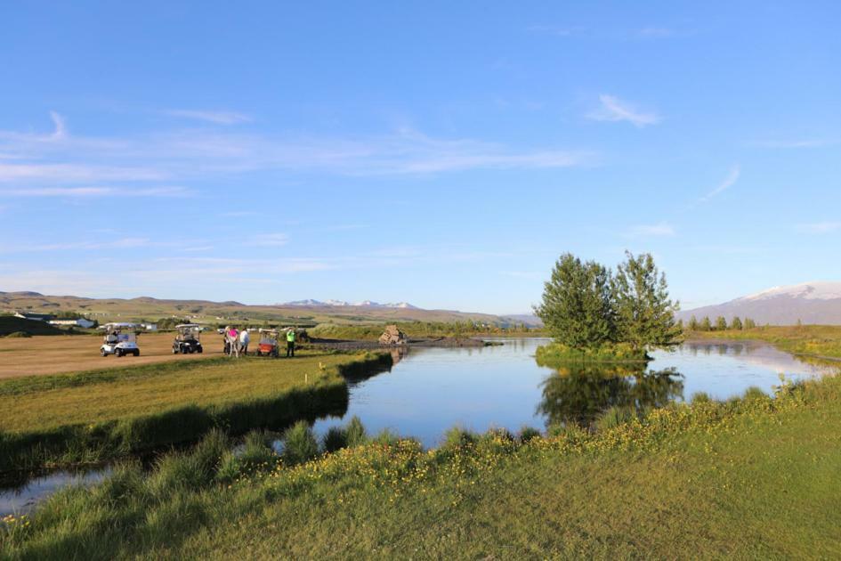 Hellisholar Cottages Хвольсвёдлюр Экстерьер фото